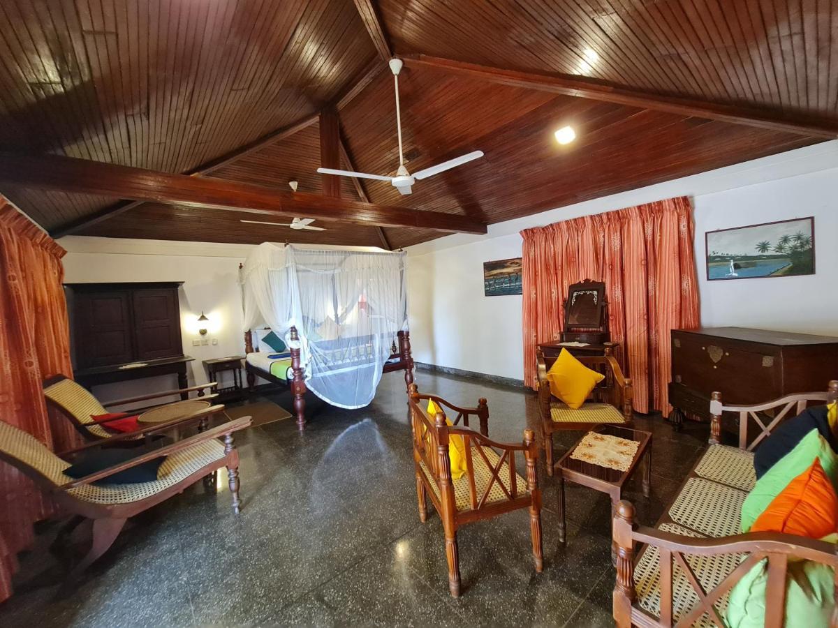 Star Beach Guest House Негомбо Екстериор снимка