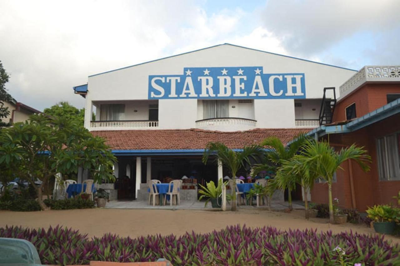 Star Beach Guest House Негомбо Екстериор снимка