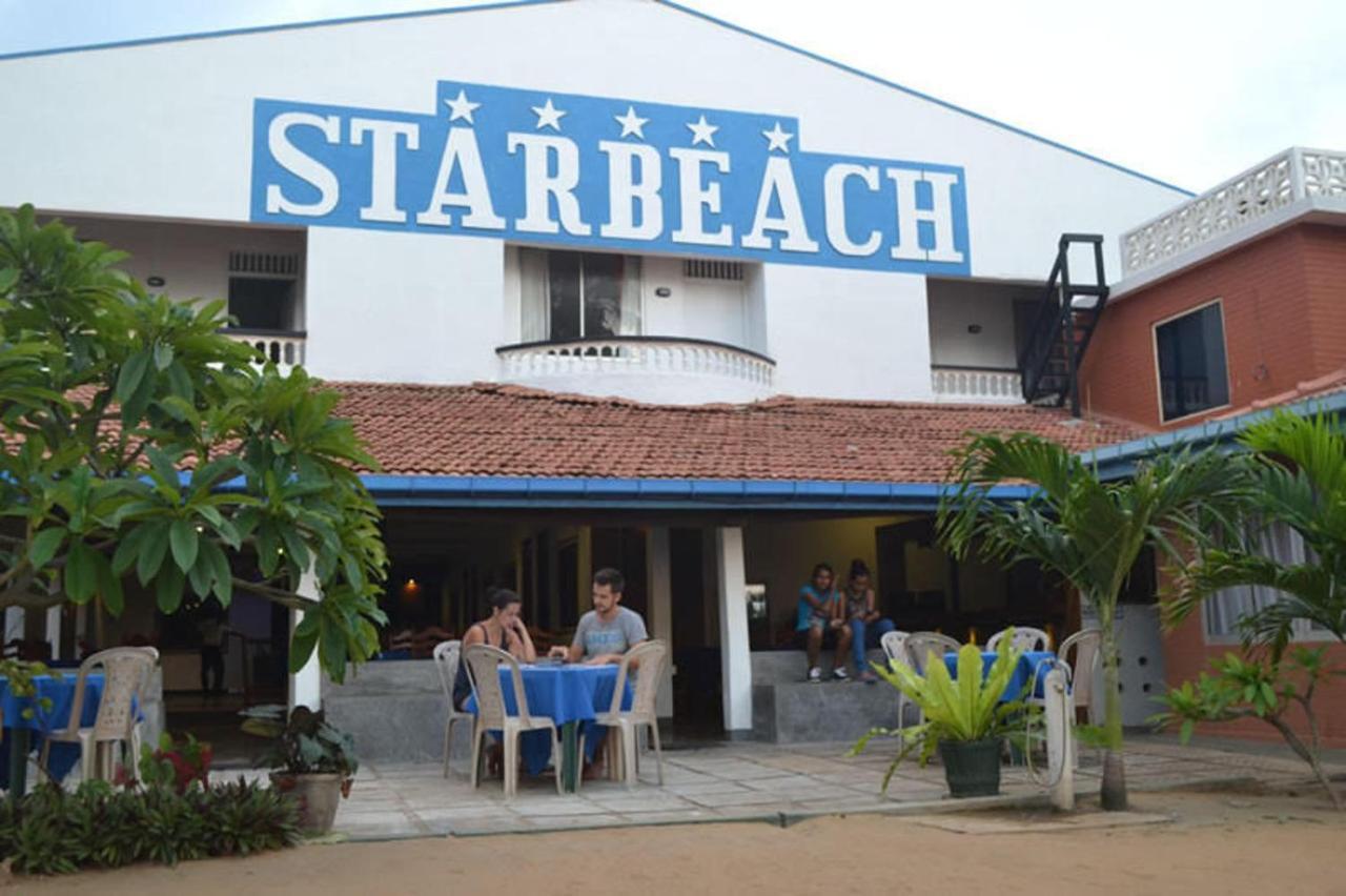 Star Beach Guest House Негомбо Екстериор снимка